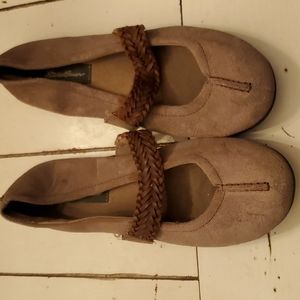 Woman's size 8 suede loafers